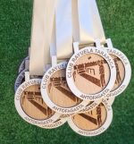 Medallas Personalizadas en MDF Grabadas con Láser - Imagen 3